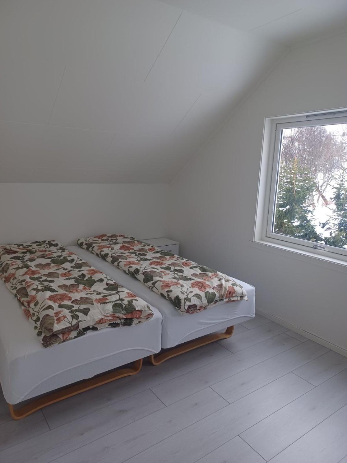 Great Guest House Natalie'S Skjervoy Exterior foto